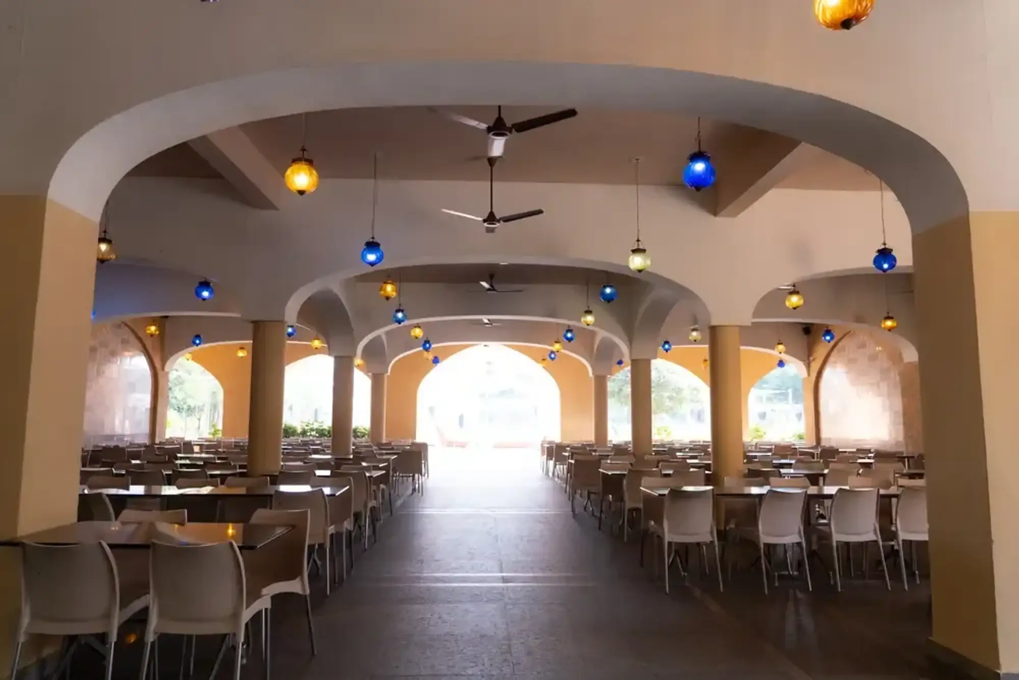 Waves Restaurant image 1