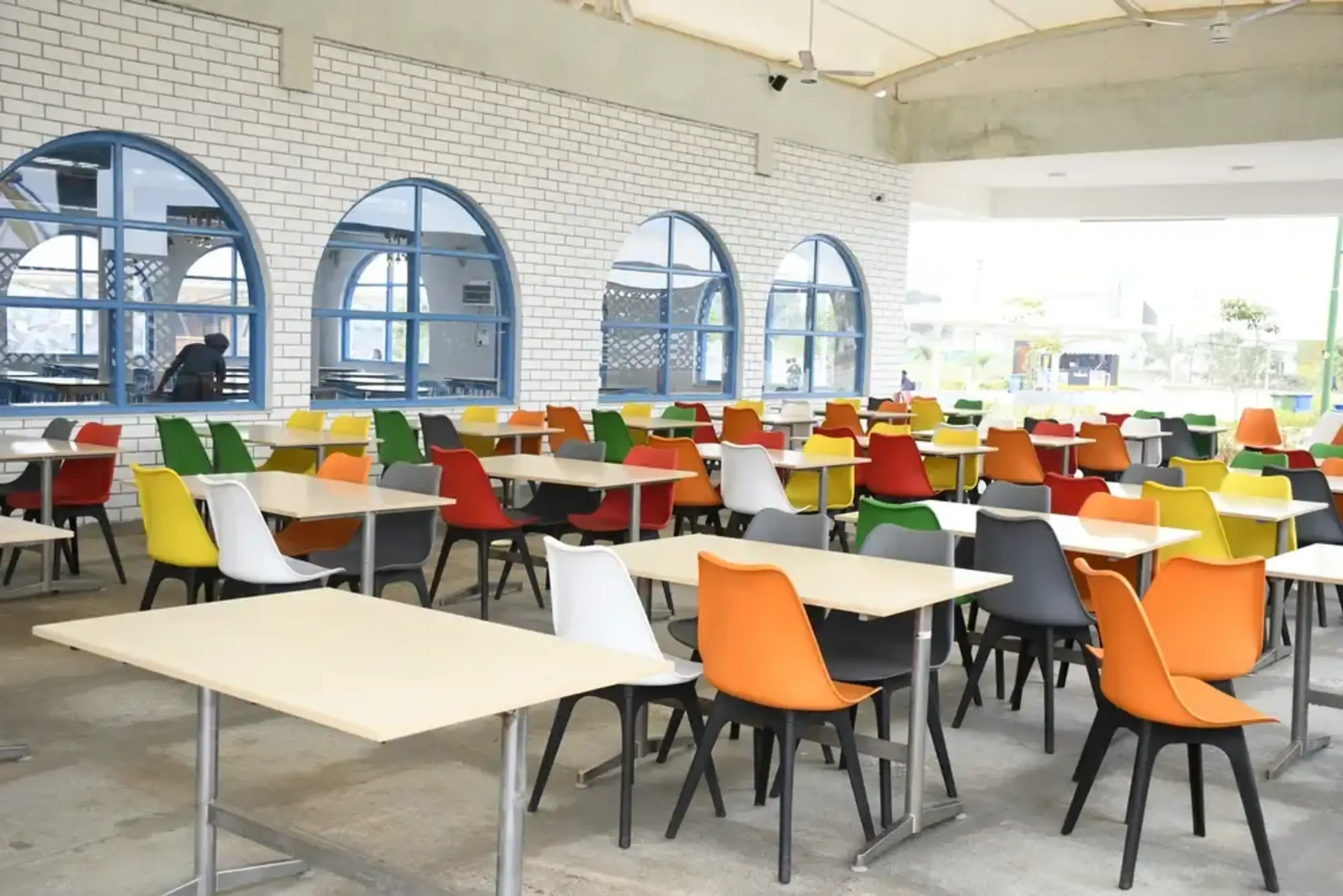 Waves Restaurant image 1