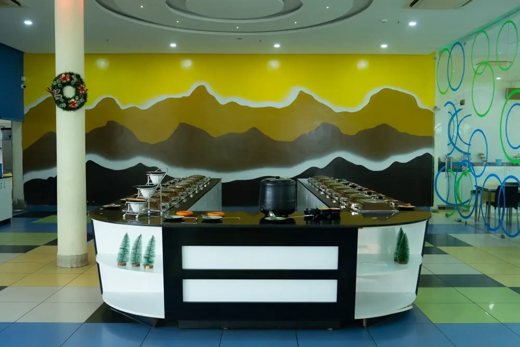 Galaxy AC Restaurant image 3