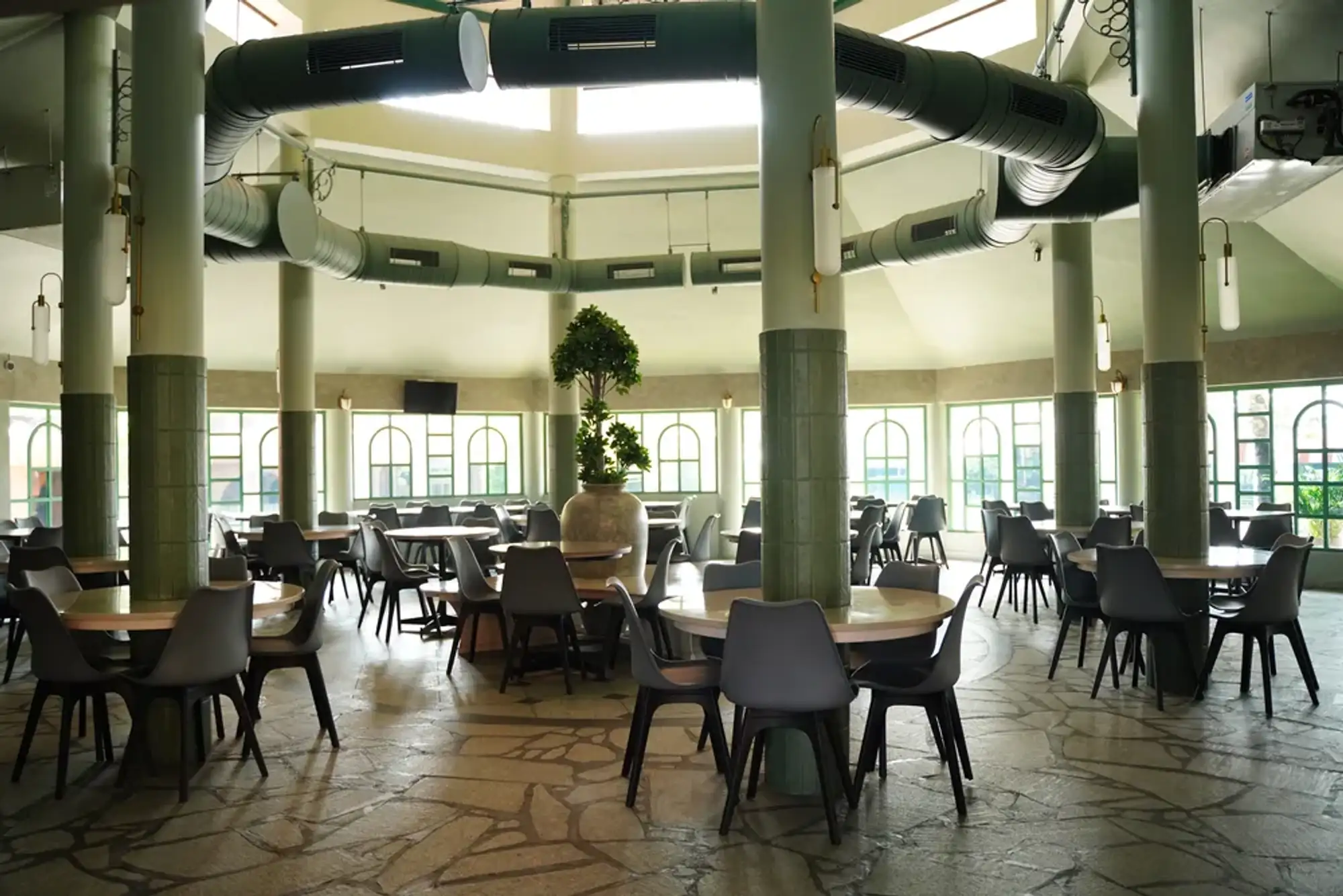 Vintage Kitchen Restaurant image 4