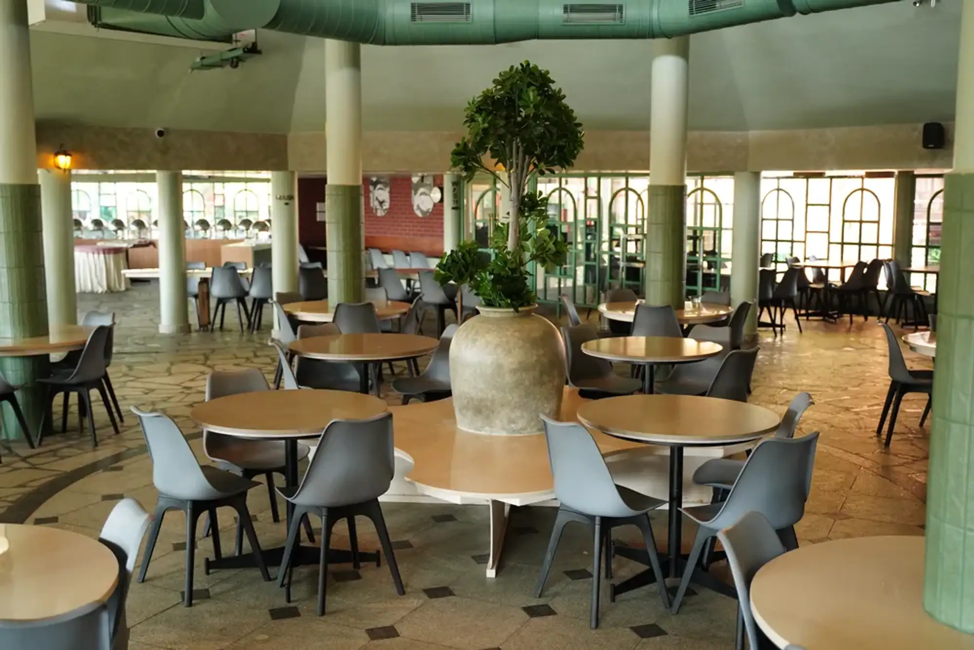 Vintage Kitchen Restaurant image 3